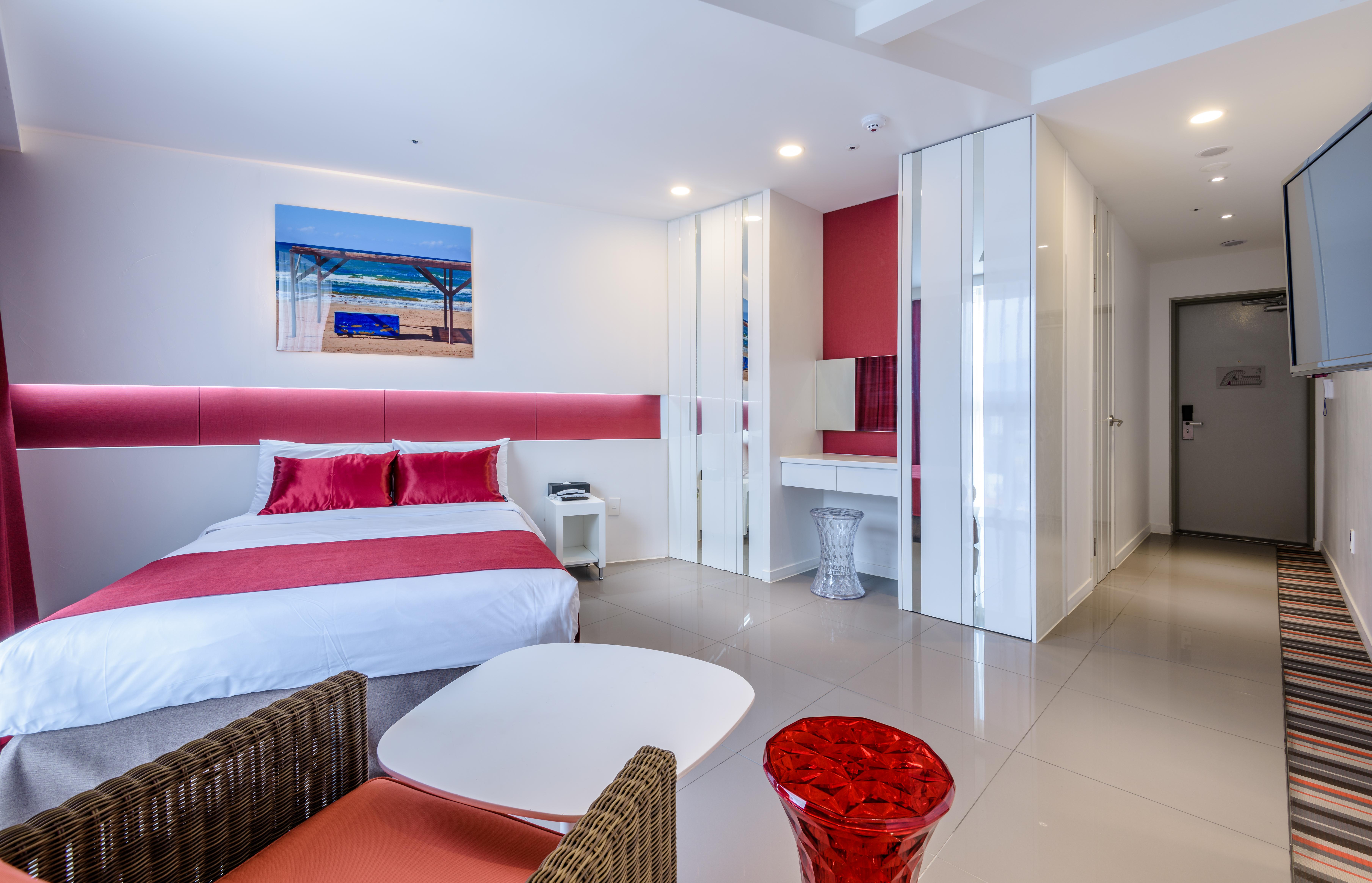 Aimi Jeju Beach Hotel Екстериор снимка