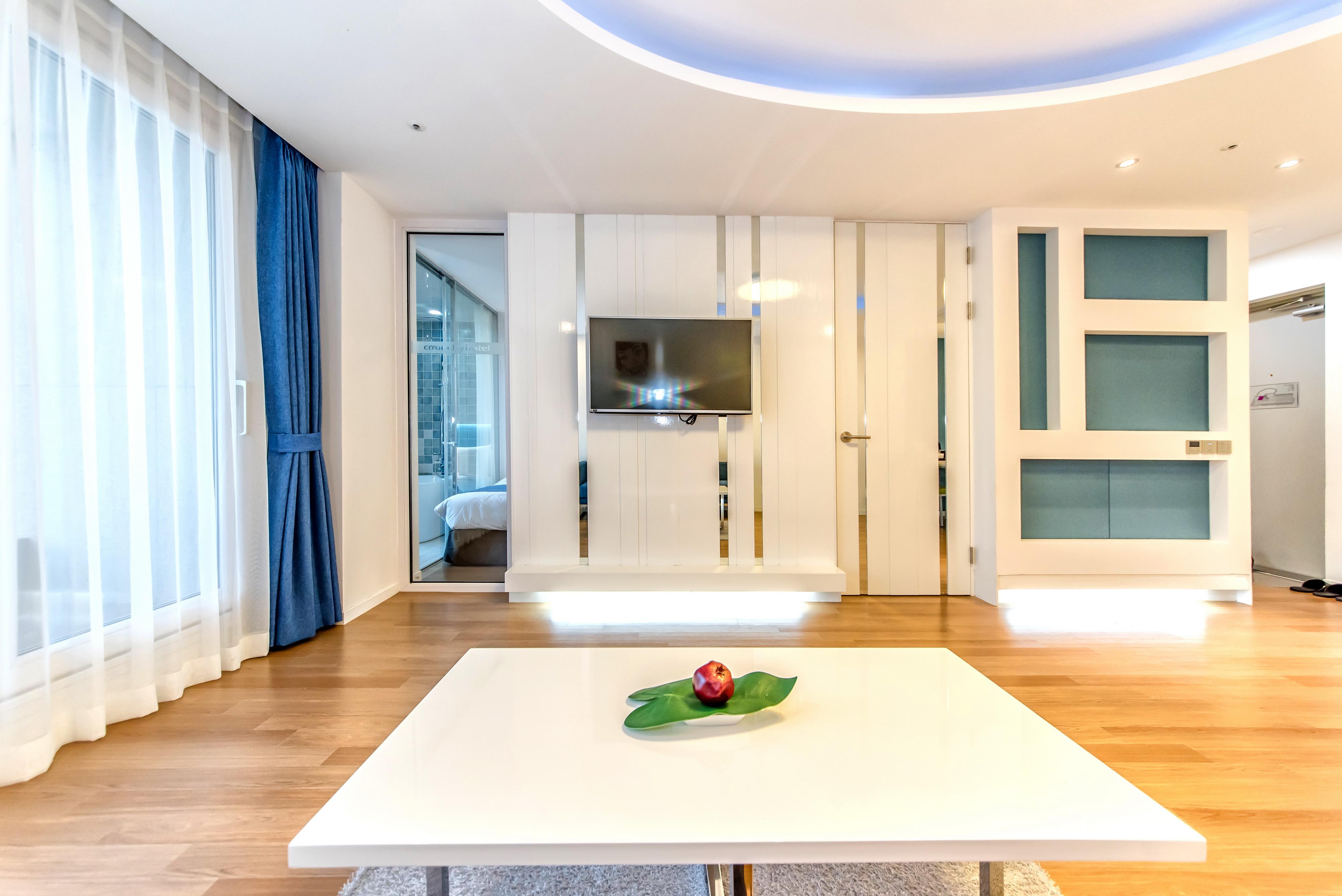 Aimi Jeju Beach Hotel Екстериор снимка